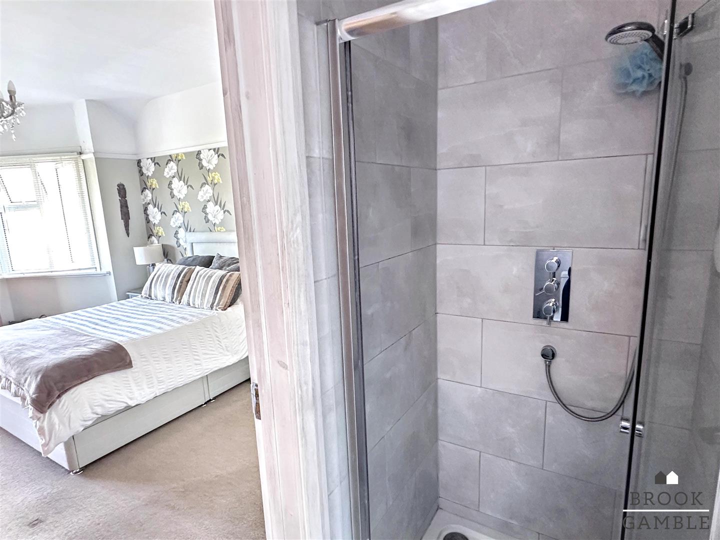 4 Bedroom House. Baldwin Avenue in Eastbourne, East Sussex 21